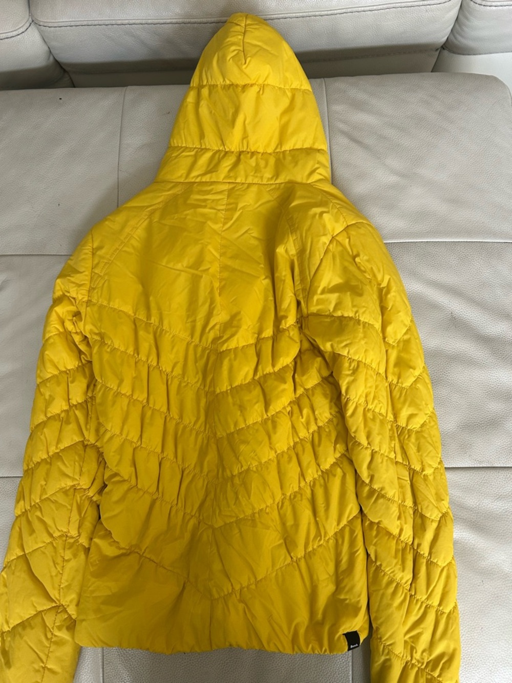 Bench Urbanwear Jacket with Yellow Trim and Beige Shell - Picture 5 of 6